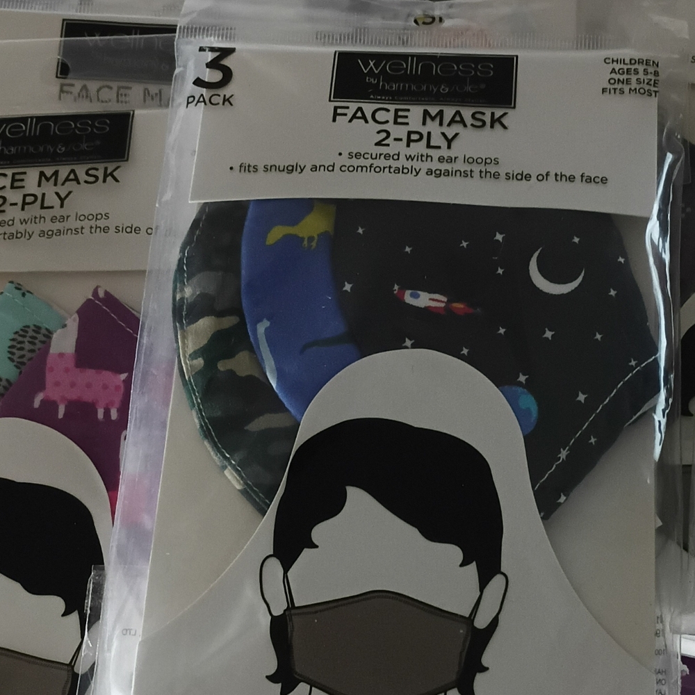 55 assorted packs of 3 Kids Face Masks - Blue, Pink, White, Black Ages 5-8 - Picture 3 of 7